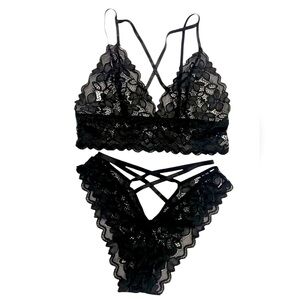 Black Stretch Lace Bralette & Panties Set Size Large NEW